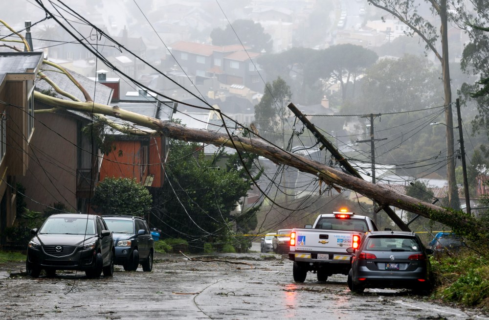 Deadly storm slides out of Bay Area, leaving debris, damage and ...